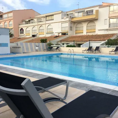 Apartment Naturiste Port Soleil Avec Piscine Agde