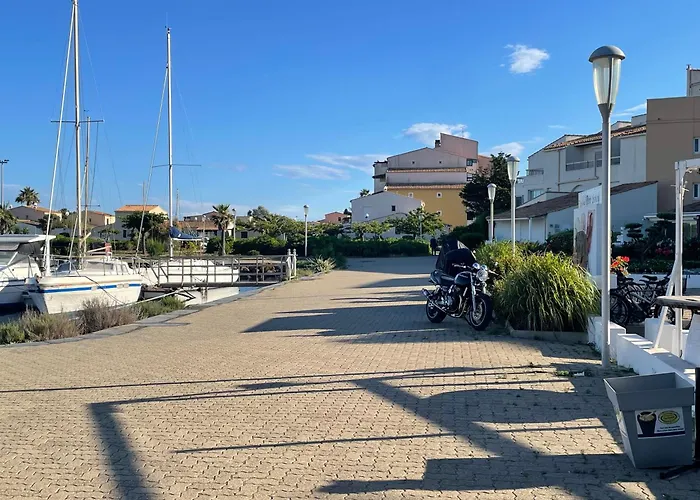 Naturiste Port Soleil Avec Piscine * Agde